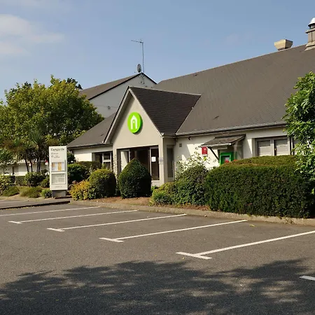 Campanile Lorient - 3*